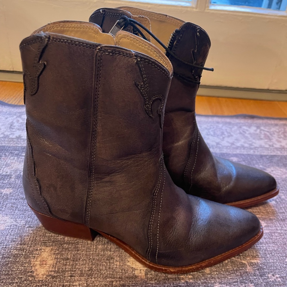 Free People New Frontier Western Boot in Carbon color. Size 38.